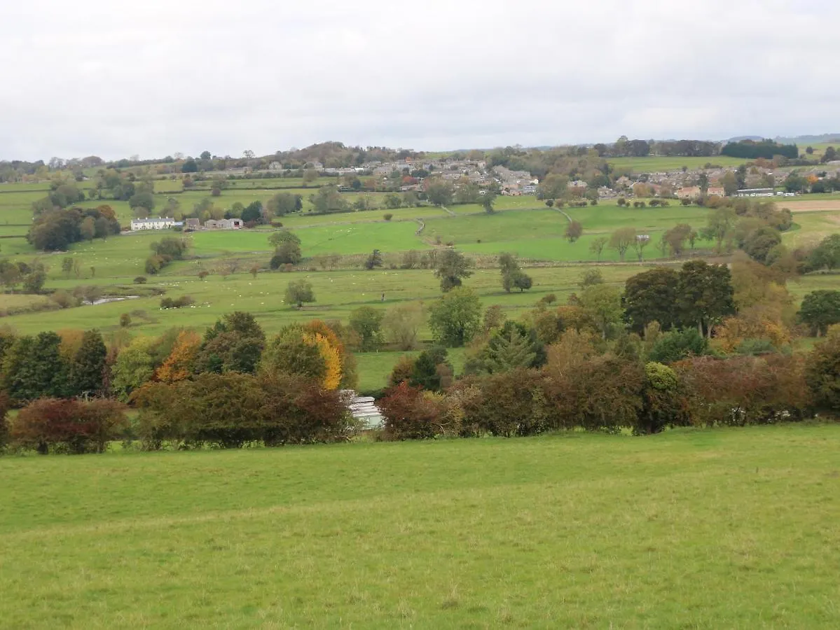 Kelda Garthr Tranquil Garden Villa Leyburn